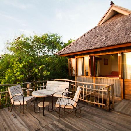 Boa Hill Surf House Ξενοδοχείο Nembrala Εξωτερικό φωτογραφία