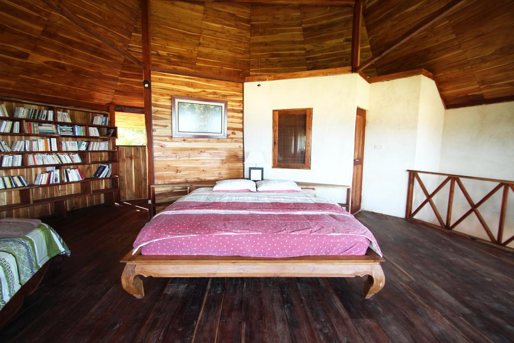 Boa Hill Surf House Ξενοδοχείο Nembrala Εξωτερικό φωτογραφία