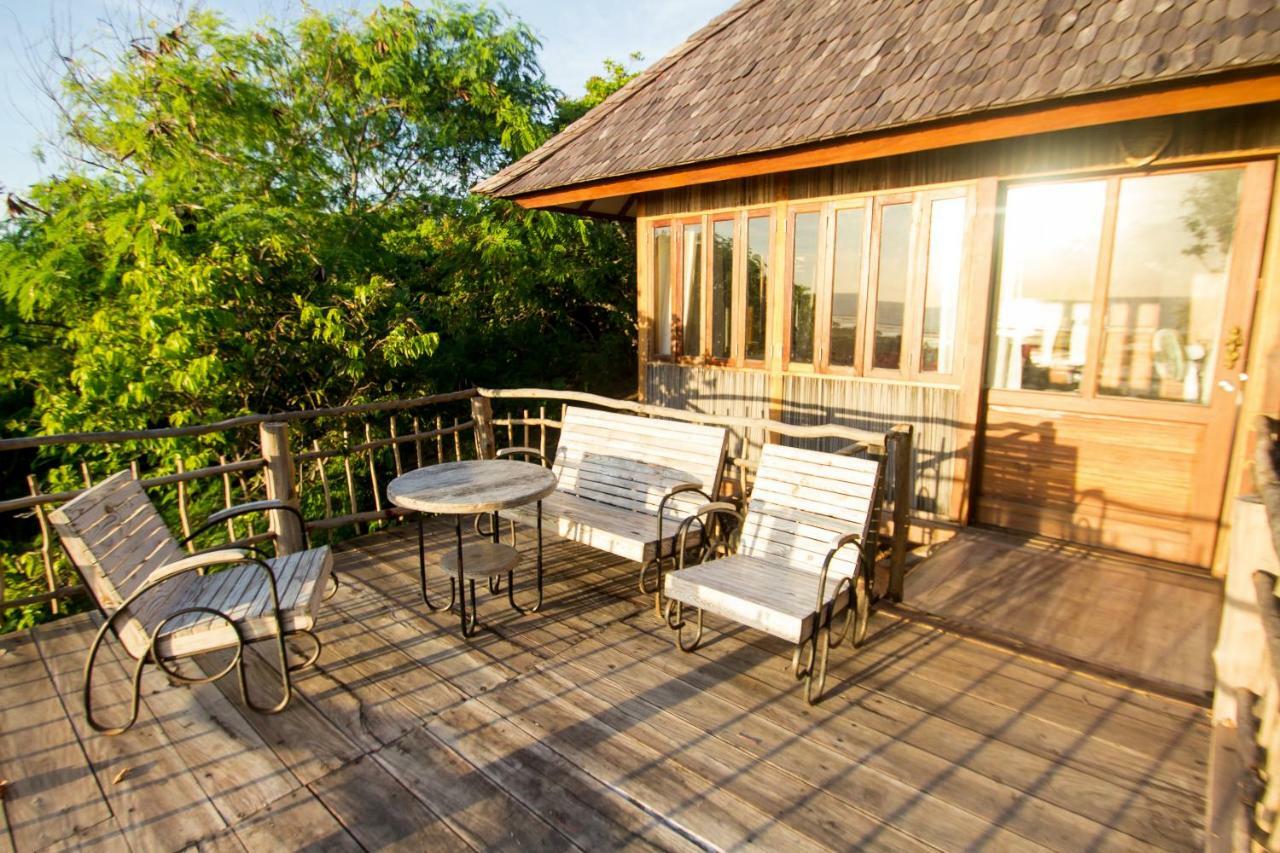 Boa Hill Surf House Ξενοδοχείο Nembrala Εξωτερικό φωτογραφία